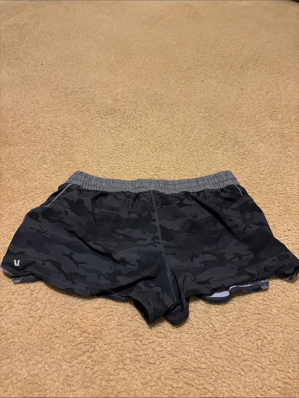 Vuori shorts - Picture 3 of 5